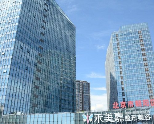 曼托水滴隆胸的价格范围解析