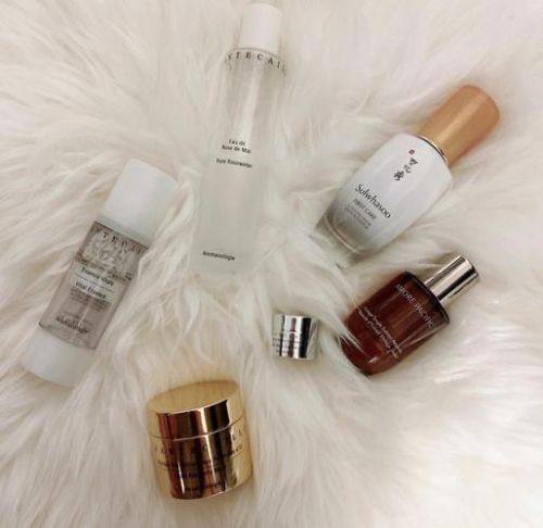 韩国首尔丽格皮肤科地址电话及营业时间：