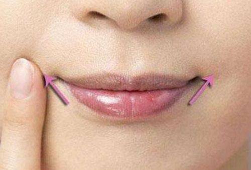 三、华美眼袋手术费用与修复期的关联：一分技术一分保护