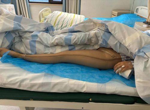 大连曹建平医学美容门诊地址电话及营业时间：