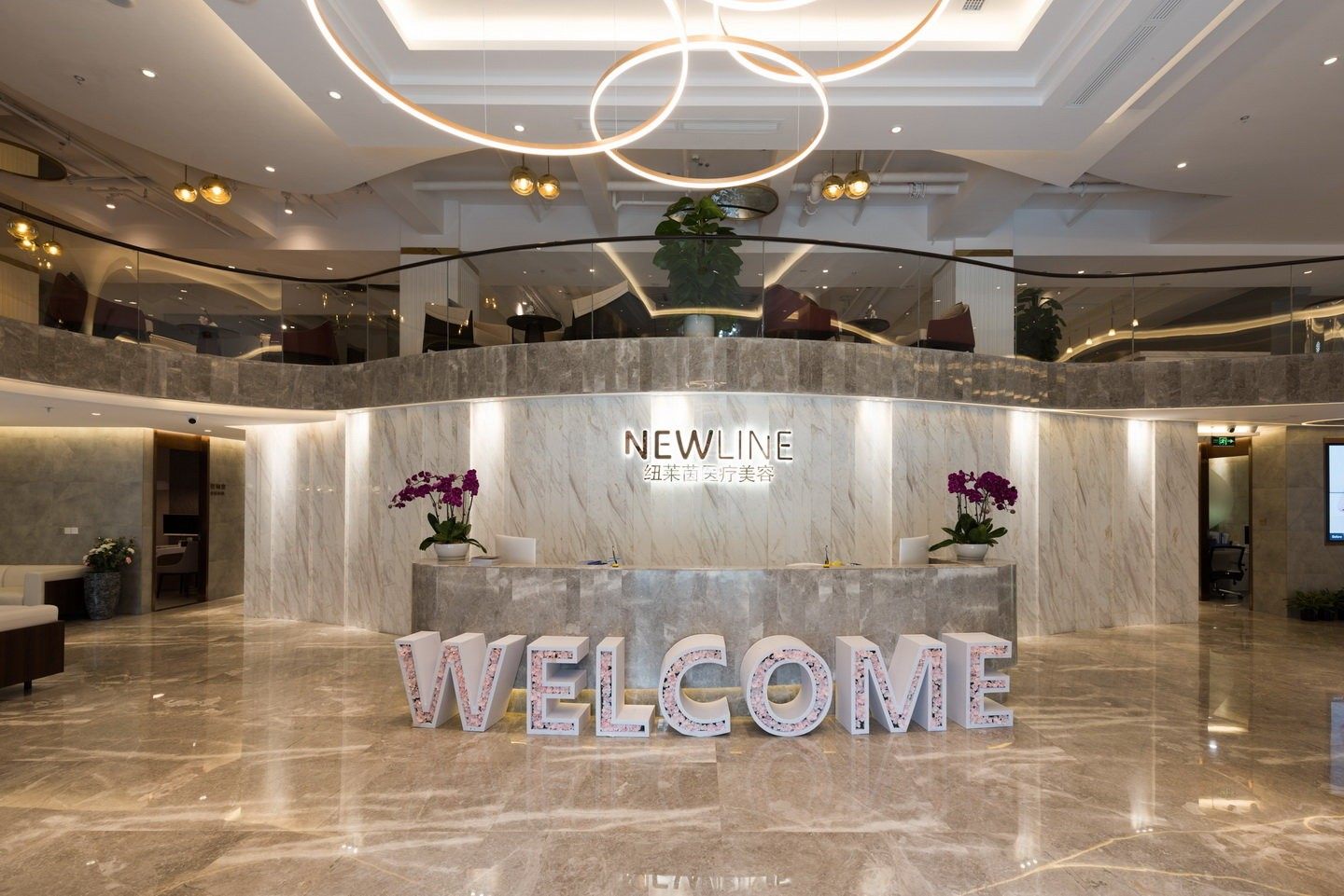 成都纽莱茵医疗美容整形门诊部医生名单及擅长领域：