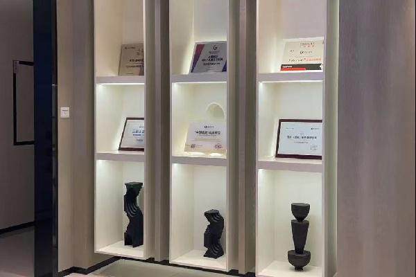 昆明雪然医疗美容诊所预约挂号方式：