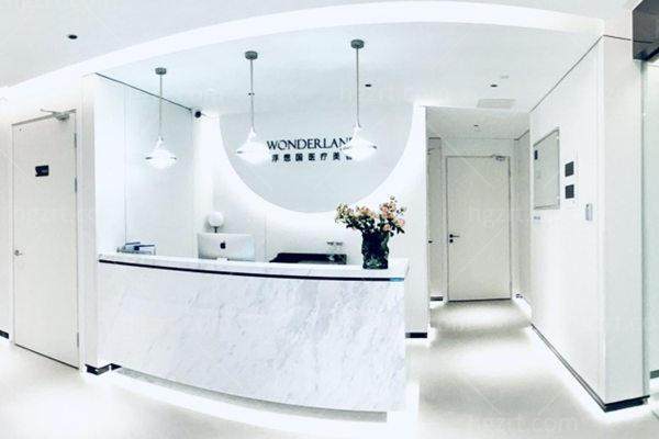 预约方式：轻松锁定你的焕肤计划